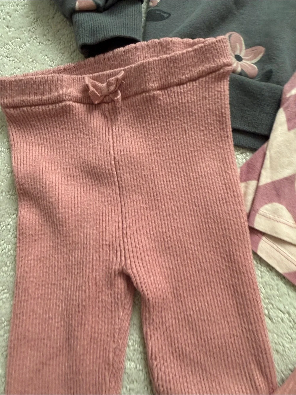 Girls Pink Floral & Heart sweatshirt, Cozy Long Sleeve Top & Leggings, size 3T